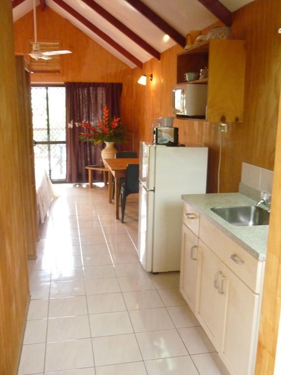 Aroko Bungalows Avarua Exterior photo