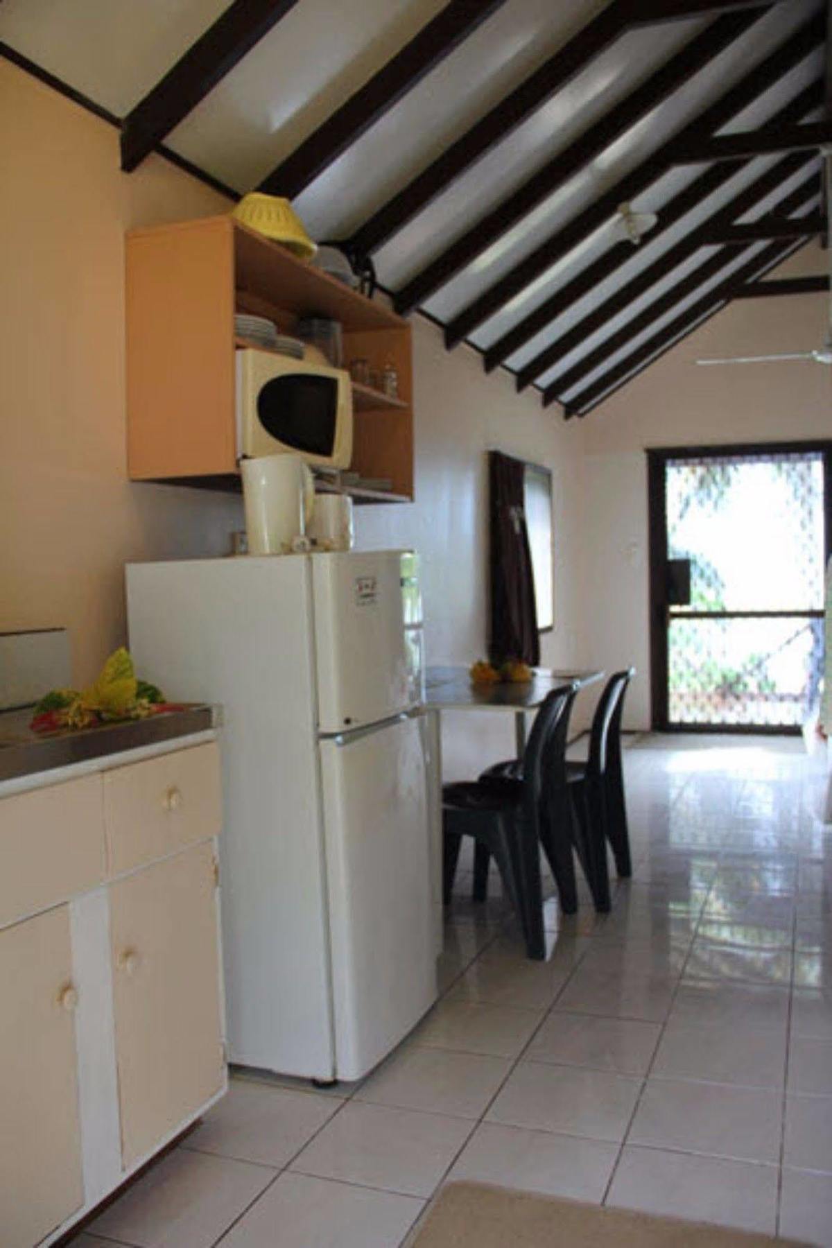Aroko Bungalows Avarua Exterior photo